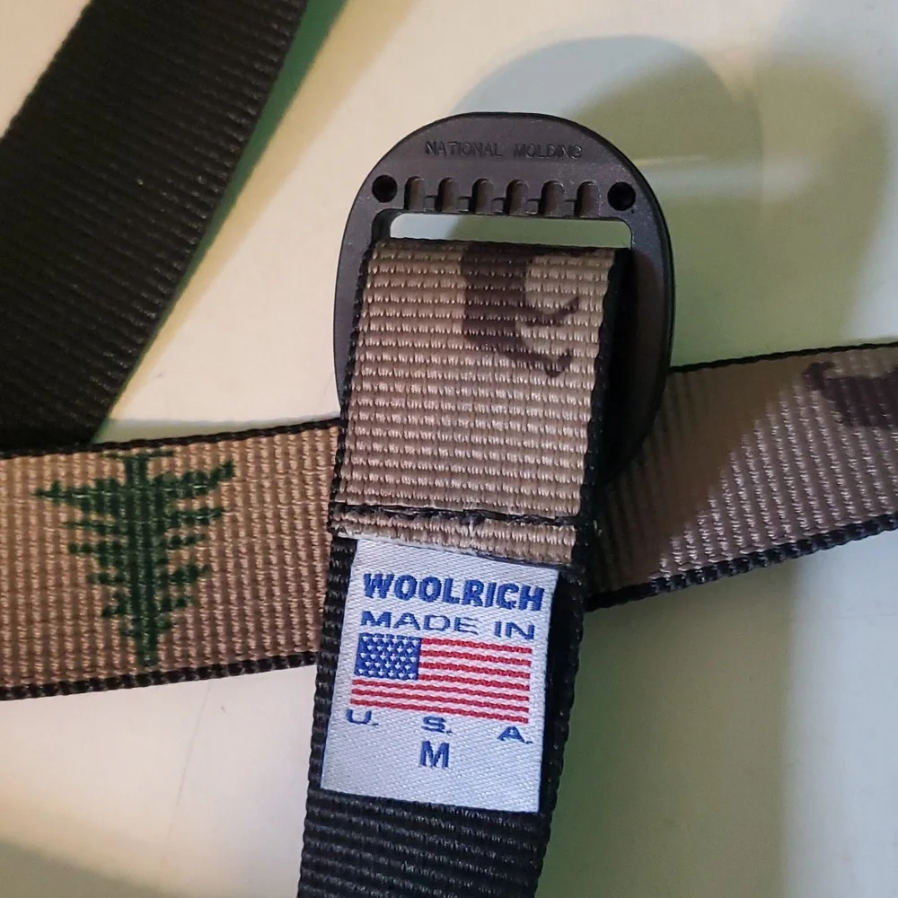 New Woolrich boy's M woodland (moose, bear, tree) belt